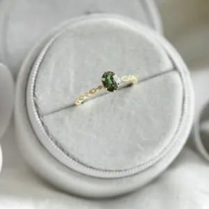 Vintage engagement ring with green sapphire and diamonds MADDIE Thumbnail