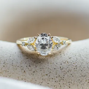 Gold vintage ring with moissanity GEMMA