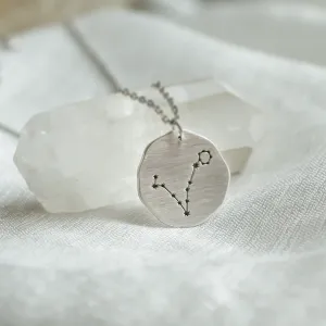 Gold necklace with engraving of the zodiac constellation STELLARIS Thumbnail