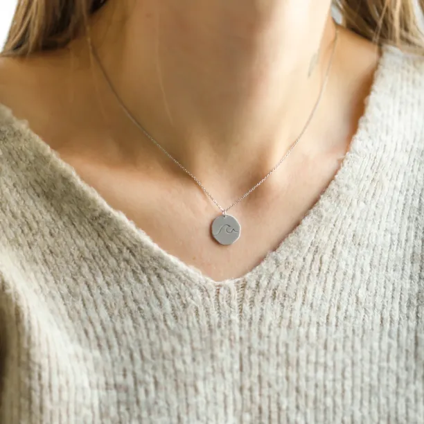 Matte gold necklace with wave ATLANTIC Image