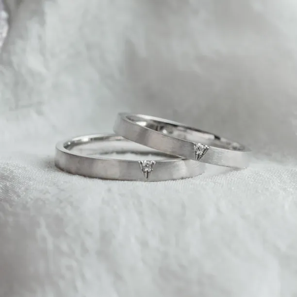 Matte diamond wedding rings LUCA Image