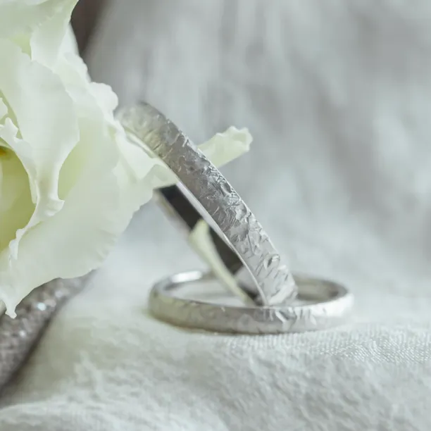 Matte wedding rings with unusual surface AIDA Image
