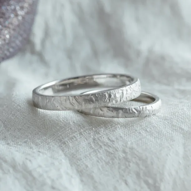 Matte wedding rings with unusual surface AIDA Image