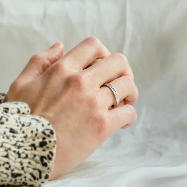 Engraved wedding rings with Roman numerals NADIA Image