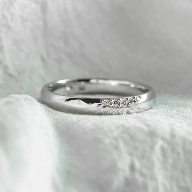 Gold ring with five diamonds NICO Image