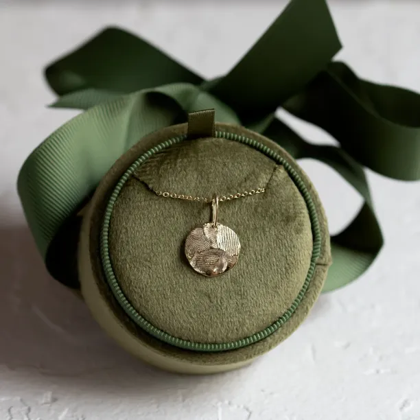 Gold necklace with custom fingerprint PALMER Image