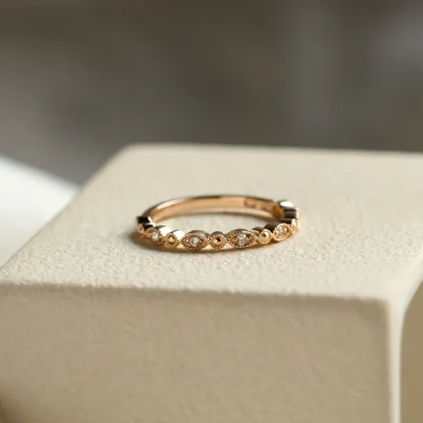 Elegant ring with diamonds in half eternity design and in vintage style CHRISTINA Image