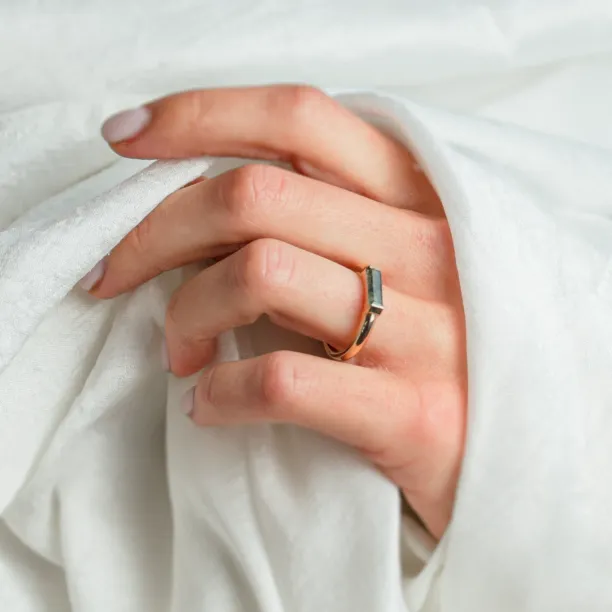 Gold ring with baguette moss agate CATHIA Image