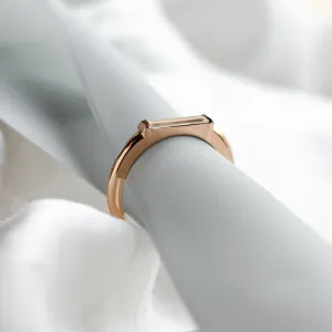 Gold ring with baguette moissanite in art deco style LIA Thumbnail