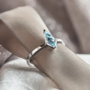 Gold ring with kite topaz DALIA Thumbnail