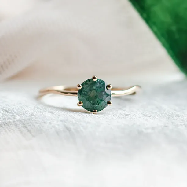 Unusual engagement ring with moss agate and organic bezel AVERIL Image