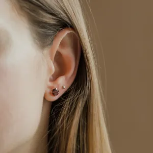 Gold earrings with garnets AMANDA Thumbnail