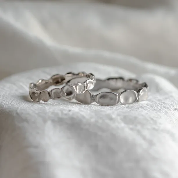 Unusual wedding rings with organic structure LISA Image