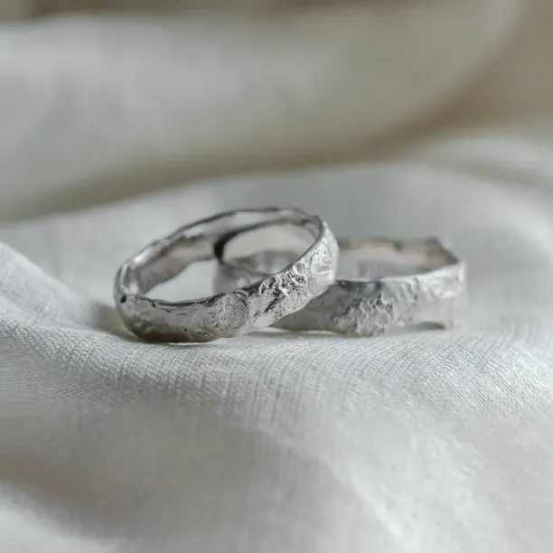 Atypical wedding rings with special surface MOONLIGHT Image