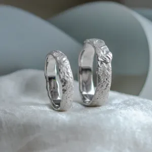 Atypical wedding rings with special surface MOONLIGHT Thumbnail