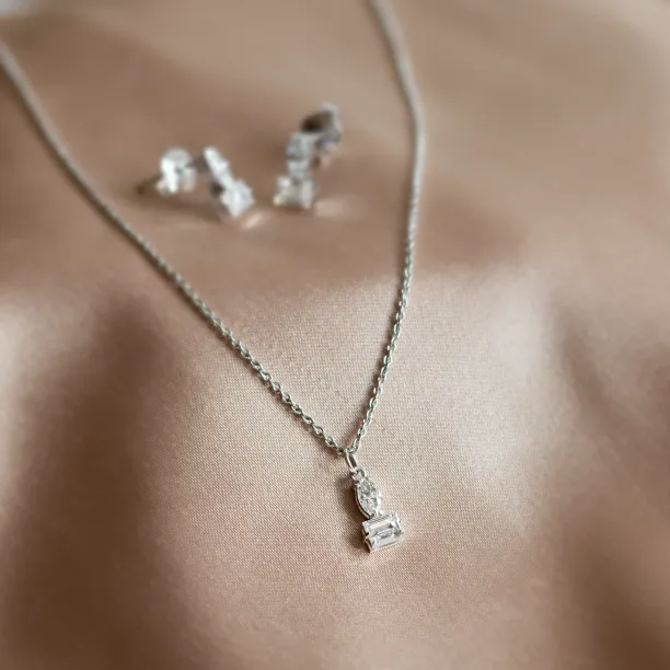 Jewelery set with marquise and baguette moissanites HOLLY Image