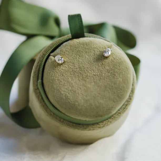 Set of gold jewelry with moissanites CARLY Image