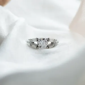 Luxury atypical ring with moissanites GINNY Thumbnail