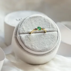 Gold ring with emerald and kite salt and pepper diamonds KIM Thumbnail