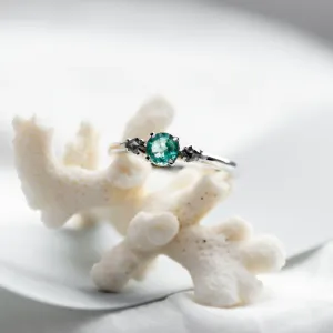 Gold ring with emerald and kite salt and pepper diamonds KIM Thumbnail