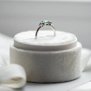 Gold ring with emerald and kite salt and pepper diamonds KIM Thumbnail