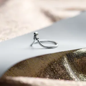 Curved gold ring with salt and pepper diamond LEILA Thumbnail