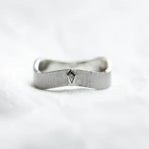 Men's ring with kite salt and pepper diamond CHARLIE