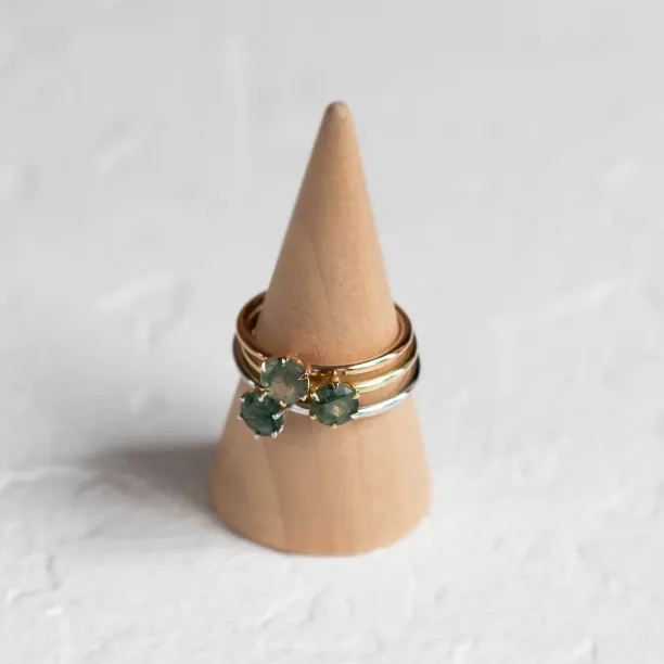 Minimalist engagement ring with moss agate MAGGIE Image