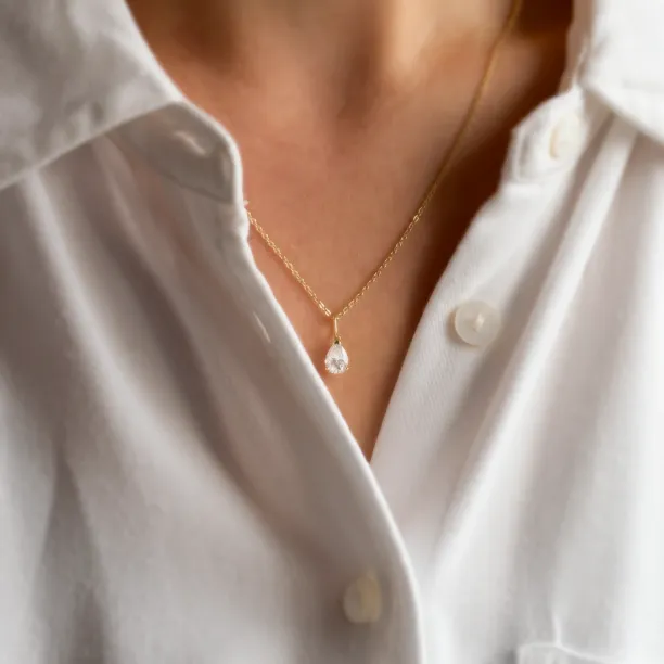 Gold necklace with pear moissanite NAOMI Image