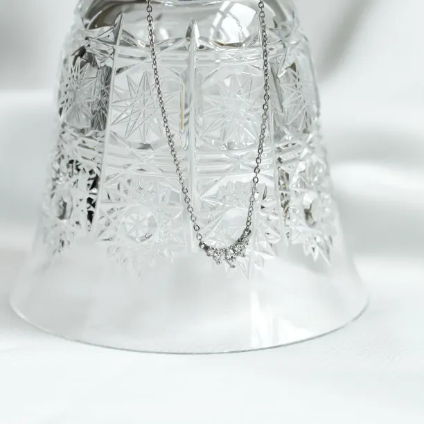 Gold cluster necklace with moissanites JESSIE Image