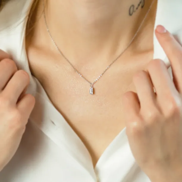 Gold pendant with baguette moissanite ABIGAIL Image