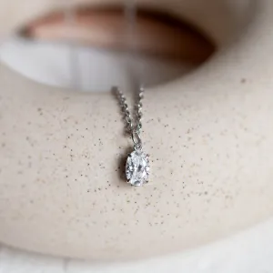 Gold pendant with oval moissanite VIVIEN Thumbnail