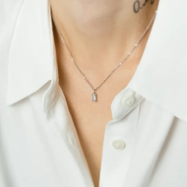 Gold pendant with moissanite CARRIE Image