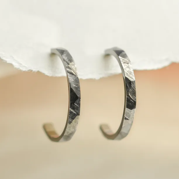 Black hoop earrings LIV  Image