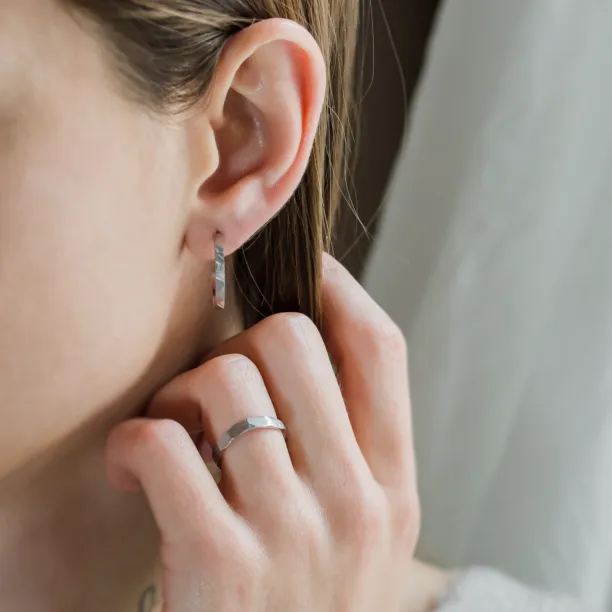 Gold circle earrings ABBY Image