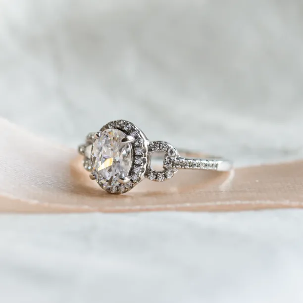 Luxury engagement ring with moissanites MERYL  Image