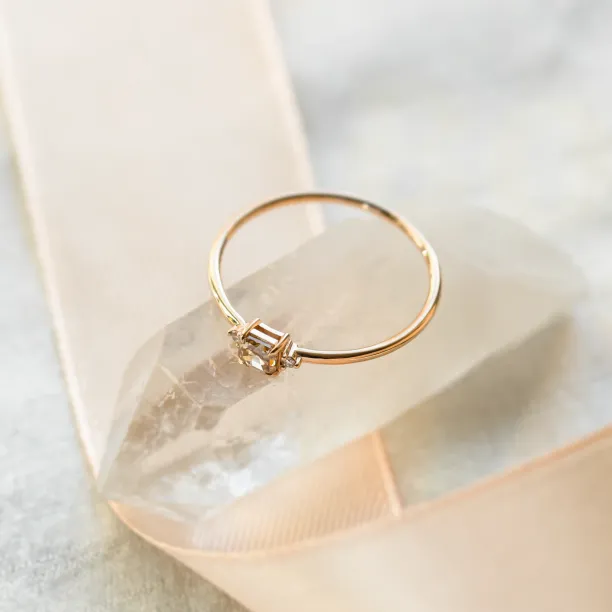 Minimalist diamond ring LARA Image