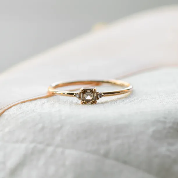 Minimalist diamond ring LARA Image