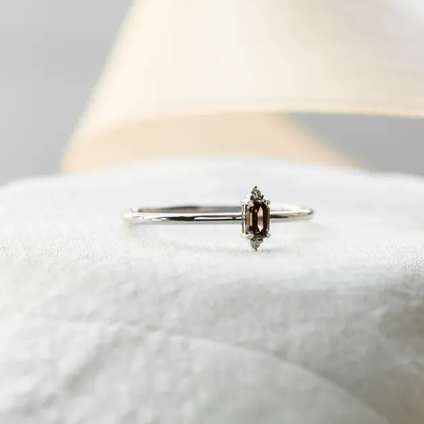 Gold ring with brown diamond KRISTEN Image