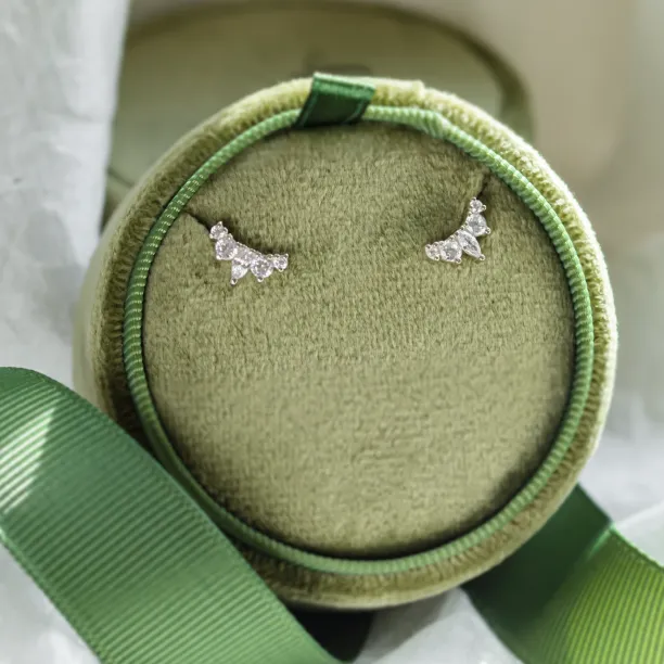 Crawler gold earrings with moissanites JESS Image