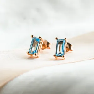 Gold earrings with Swiss blue topaz THUN Thumbnail