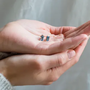 Gold earrings with Swiss blue topaz THUN Thumbnail