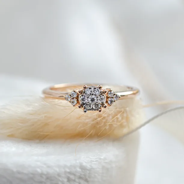 Gold engagement ring with pavé diamonds BIRDIE Image