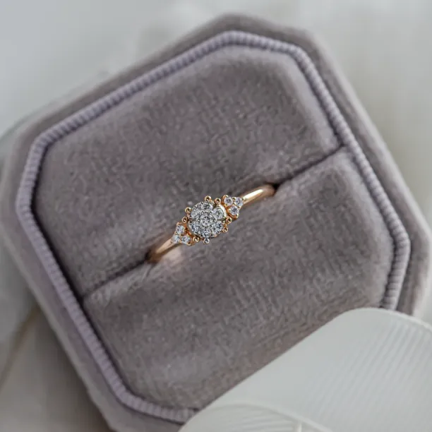 Gold engagement ring with pavé diamonds BIRDIE Image