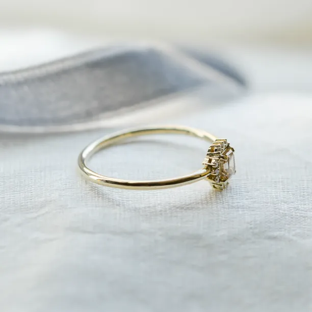 Fancy diamond ring NOBILIS Image