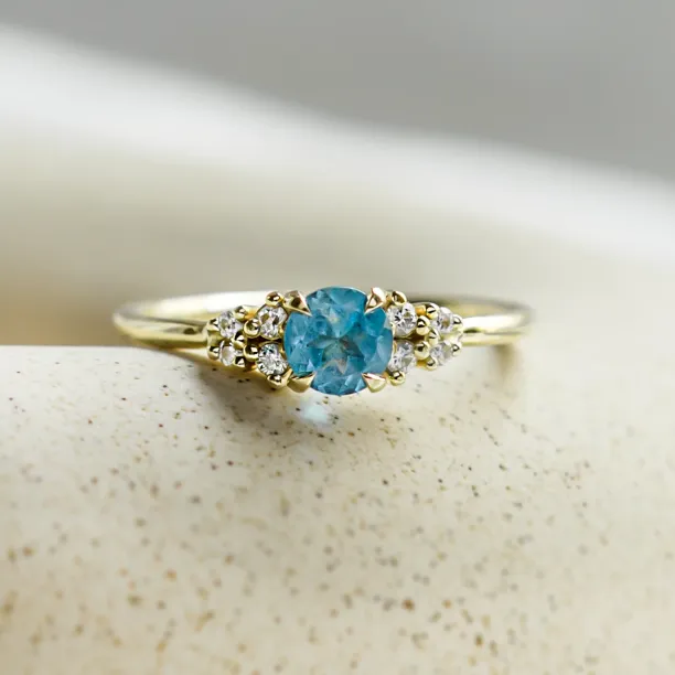 Gold ring with Swiss blue topaz and diamonds LUCIDE Image