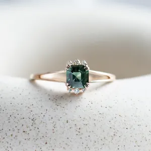 Gold ring with teal sapphire and diamonds ESMÉ Thumbnail
