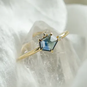 Gold ring with asymmetric sapphire SIGNIFICA Thumbnail