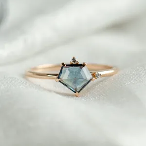 Gold ring with asymmetric sapphire SIGNIFICA Thumbnail