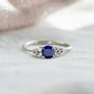 Gold ring with central lapis lazuli and diamonds ROYAL Thumbnail